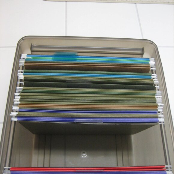 25 letter size hanging file folders - Picture 4 of 6